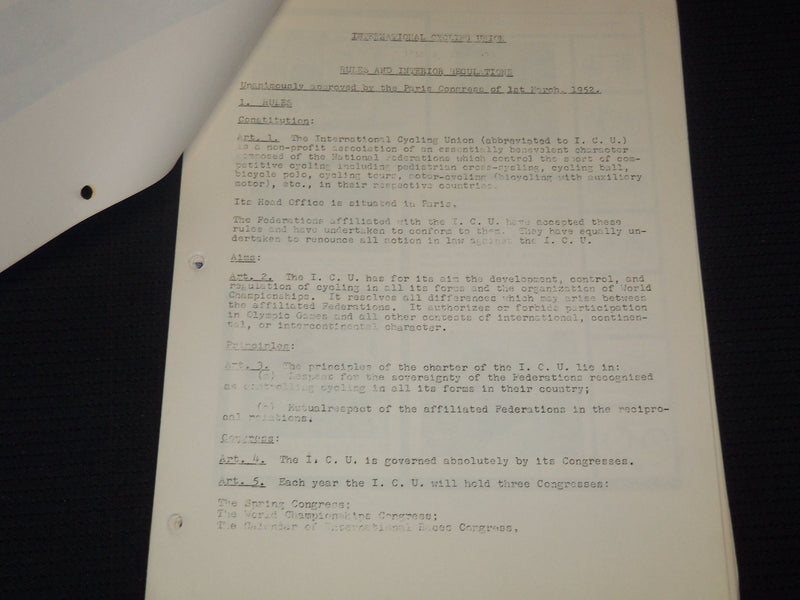 1963 UNION CYCLIST INTERNATIONAL RULES & REGULATIONS - PARIS CONGRESS - KD 5293K