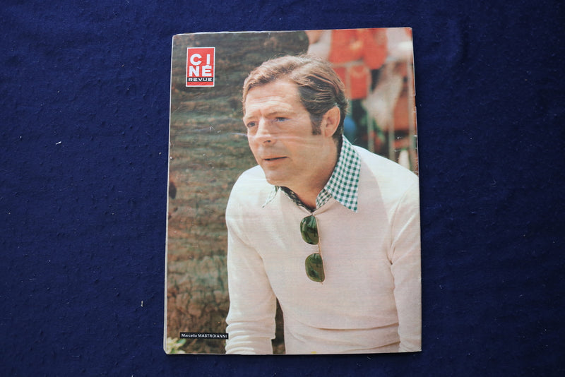 1977 MARCH 10 CINE REVUE MAGAZINE - MARIA ROSARIS OMAGGIO COVER - E 23498