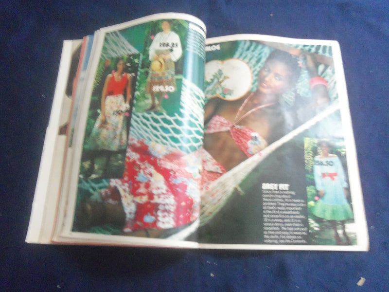 1977 JUNE GLAMOUR MAGAZINE - MARIA HANSON COVER - B 4165P