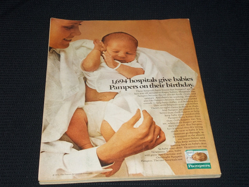 1972 APRIL MCCALL'S MAGAZINE - NICE FASHION FRONT COVER - E 2193