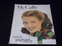 1949 OCTOBER MCCALL'S MAGAZINE - NICE FASHION FRONT COVER - E 20266
