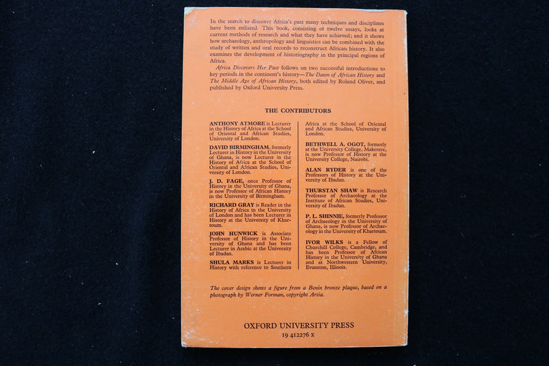 1970 AFRICA DISCOVERS HER PAST SOFTCOVER BOOK EDITED BY J.D. FAGE - K 3495
