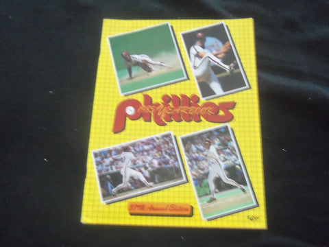 1985 PHILADELPHIA PHILLIES YEARBOOK - B 4443P