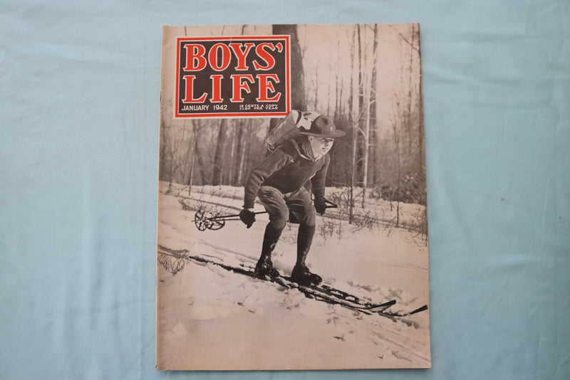 1942 JANUARY BOYS' LIFE MAGAZINE - BOY SKIING COVER - E 26522