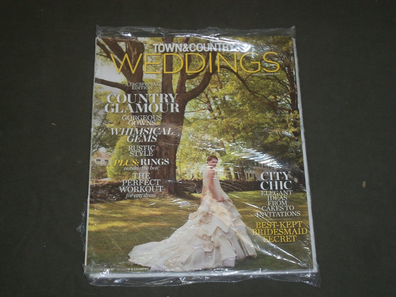 2011 OCTOBER TOWN & COUNTRY AND T&C WEDDINGS MAGAZINES - 2 MAGAZINES - B 2369