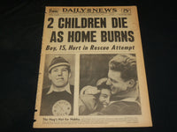 1952 FEBRUARY 25 NEW YORK DAILY NEWS - 2 CHILDREN DIE AS HOME BURNS - NP 5412