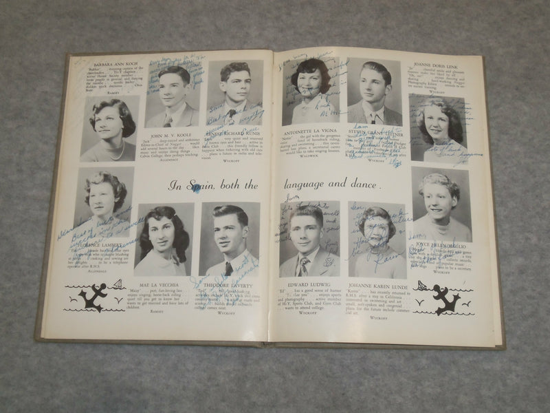 1953 THE RAMSEY HIGH SCHOOL YEARBOOK - RAMSEY, NEW JERSEY - YB 2081