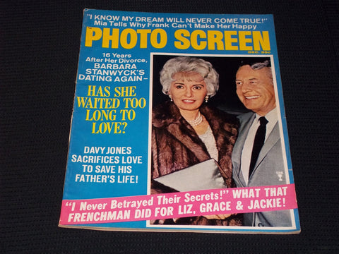 1967 DECEMBER MOVIELAND MAGAZINE - BARBARA STANWYCK FRONT COVER - E 13701