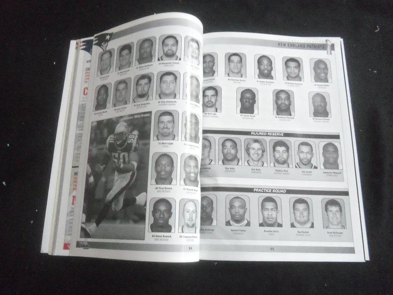 2002 DECEMBER 29 GAMEDAY MAGAZINE - N.E. PATRIOTS VS. MIAMI DOLPHINS - B 4077Q