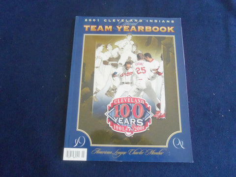2001 CLEVELAND INDIANS YEARBOOK - ST 7110