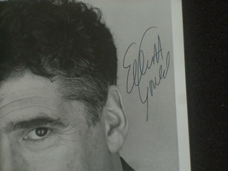 ELLIOTT GOULD AUTOGRAPHED 8X10 PHOTOGRAPH - J 6274
