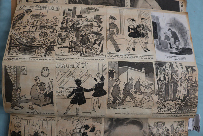 1939 HOLLYWOOD AND CARTOON SCRAPBOOK - E 26492