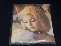 1974 JANUARY VIVA MAGAZINE - WOMEN'S INTERNATIONAL FRONT COVER - E 4192
