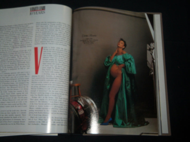 1993 OCTOBER VANITY FAIR MAGAZINE BOOK - GREAT COVER & PHOTOS- KD 5405