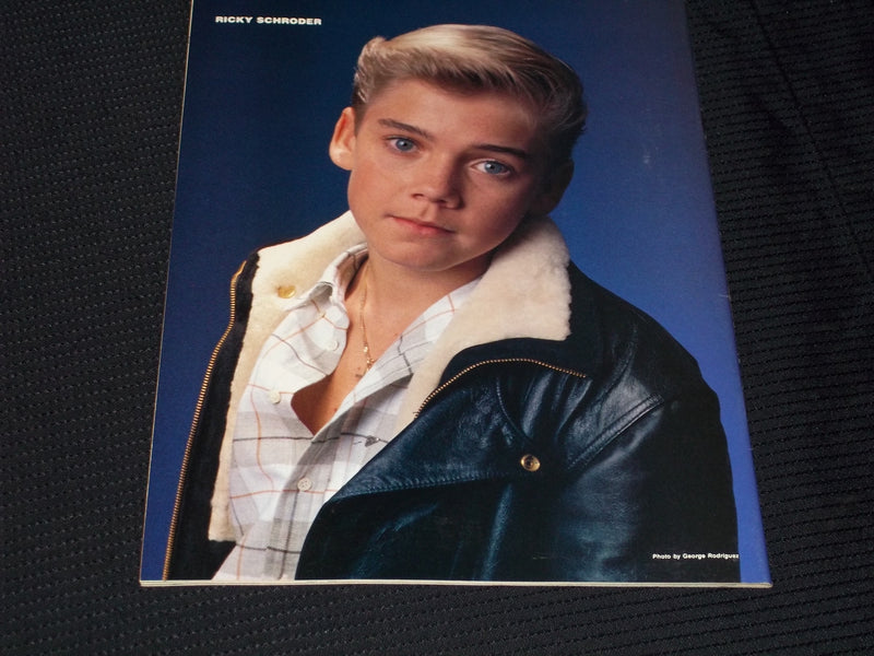 1985 NOVEMBER TEEN SET MAGAZINE - DURAN DURAN MENUDO FRONT COVER - E 15277