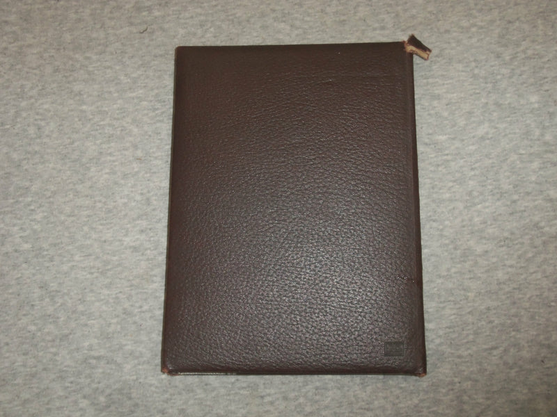 1940-1945 U.S. NAVAL RESERVE MIDSHIPSMEN'S SCHOOL YEARBOOK - NEW YORK - YB 2064