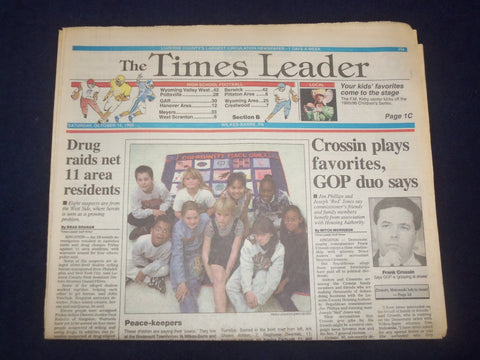 1995 OCT 14 WILKES-BARRE TIMES LEADER - FRANK CROSSIN PLAY FAVORITES - NP 8132