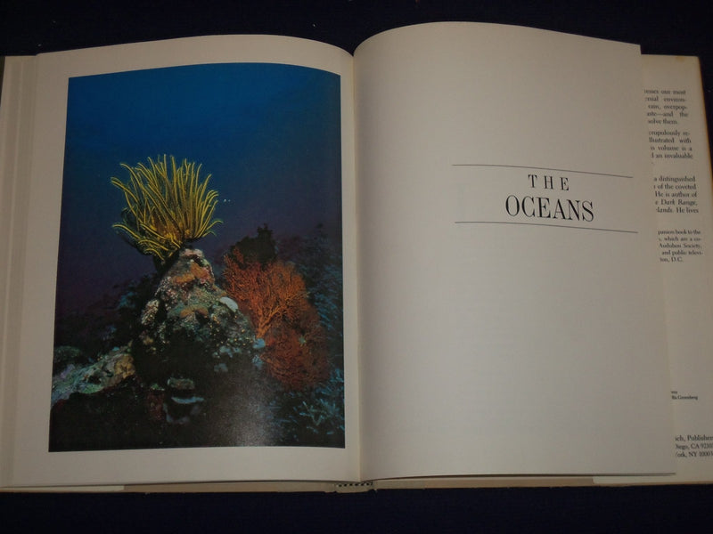 1987 LIFE IN THE BALANCE BOOK BY DAVID RAINS WALLACE - GREAT PHOTOS - KD 2698