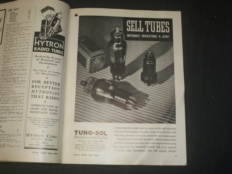 1937-1938 RADIO YEAR BOOK - TRADE DIRECTORY - SOFTCOVER - ST 997F