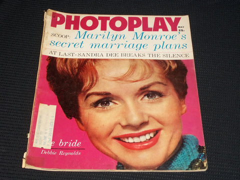 1961 MAY PHOTOPLAY MAGAZINE - DEBBIE REYNOLDS FRONT COVER - E 1928