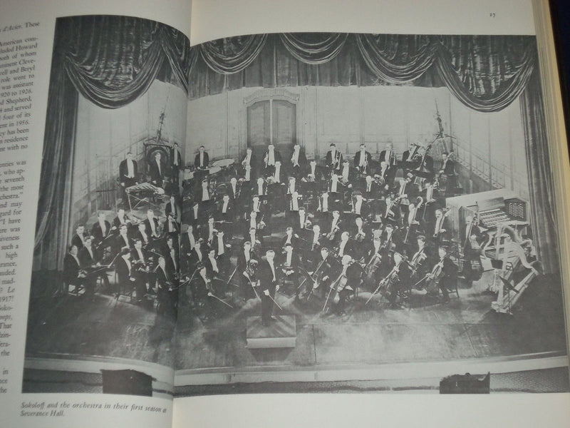 1967 THE CLEVEAND ORCHESTRA BOOK BY ROBERT C. MARSH - GREAT PHOTOS - KD 910U