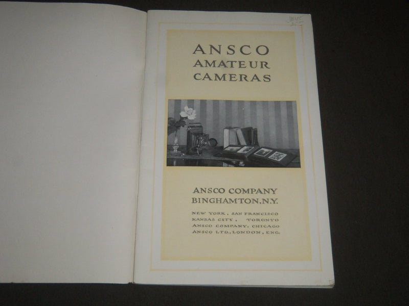 1920 ANSCO AMATEUR CAMERAS SOFTCOVER BOOK - BINGHAMTON NEW YORK - J 2314