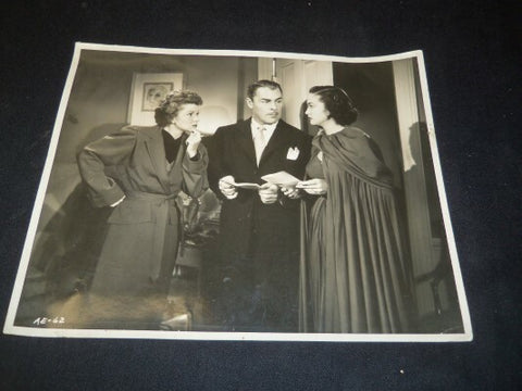 1940'S BRIAN DONLEAVY 11 X 14 PUBLICITY PHOTO