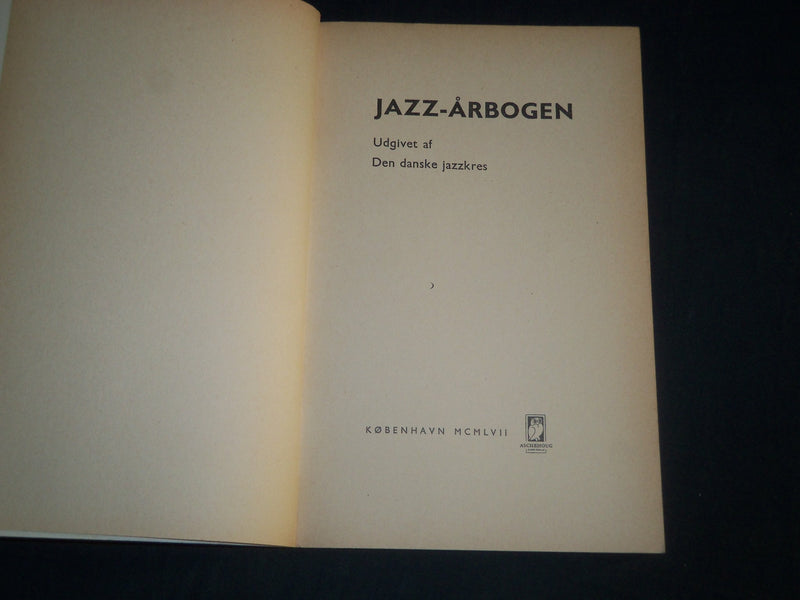 1957-1958 JAZZ-ARBOGEN BOOK LOT OF 2 - LOUIS ARMSTRONG & MILES DAVIS - KD 5723