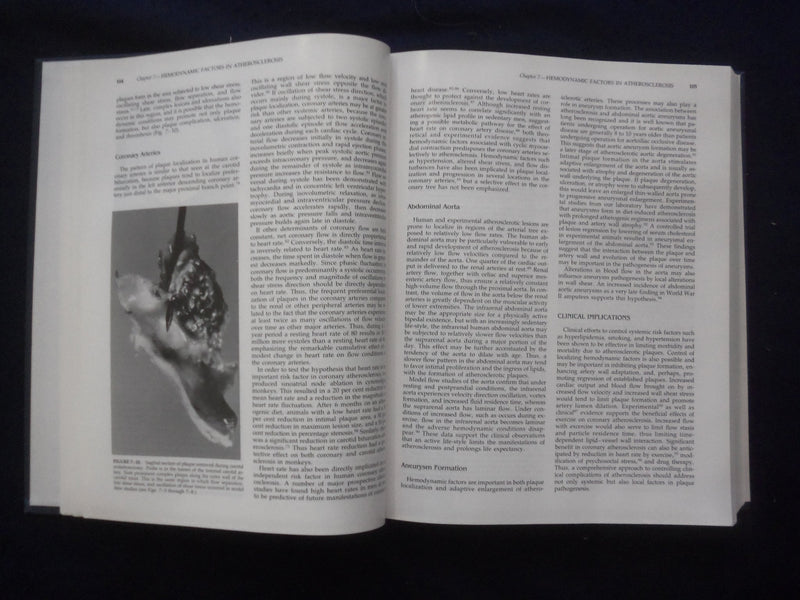 1993 VASCULAR SURGERY HARDCOVER BOOK -4TH EDITION - BY WESLEY S. MOORE - KD 8897