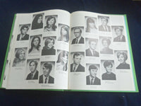 1970 CAYUGAN ITHACA COLLEGE YEARBOOK - ITHACA, NEW YORK - YB 2777