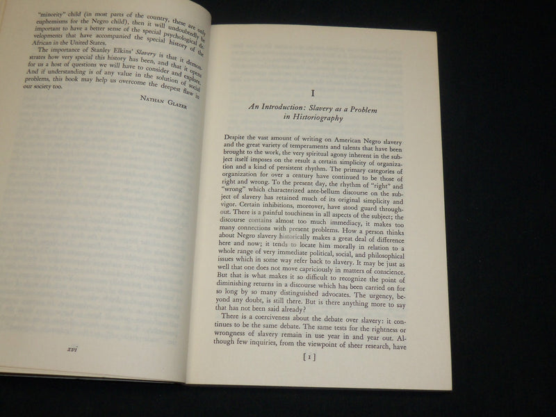 1963 SLAVERY A PROBLEM SOFTCOVER BOOK BY STANLEY M. ELKINS - KD 6562