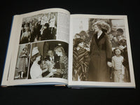2005 DIANA UNSEEN ARCHIVES HARDCOVER BOOK BY ALISON GAUNLETT - R 724V