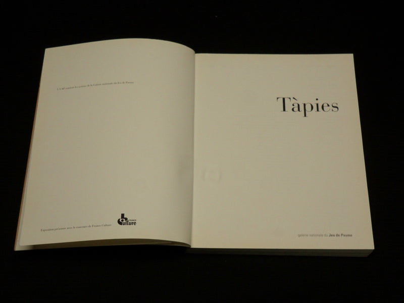 1994 TAPIES - GALERIE NATIONALE DU JEU DE PAUME SOFTCOVER BOOK - R 708Q