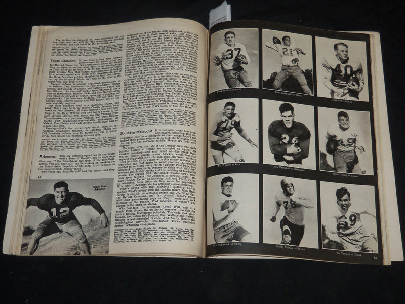 1948 ILLUSTRATED FOOTBALL ANNUAL MAGAZINE - CHUCK BEDNARIK COVER - J 5749