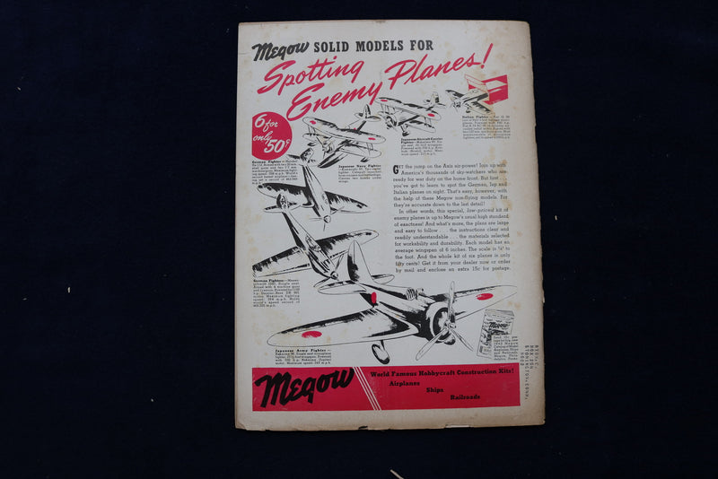 1942 APRIL MODEL AIRPLANE NEWS MAGAZINE - BOMBING SQUADRON 5 COVER - E 11652