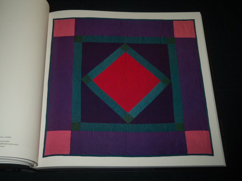 1990 AMISH THE ART OF THE QUILT HARDCOVER BOOK W/ CASE - FIRST EDITION - I 960A