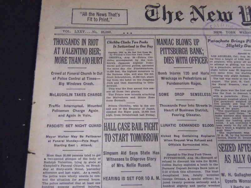 1926 AUGUST 25 NEW YORK TIMES - THOUSANDS RIOT AT VALENTINO BIER - NT 5058