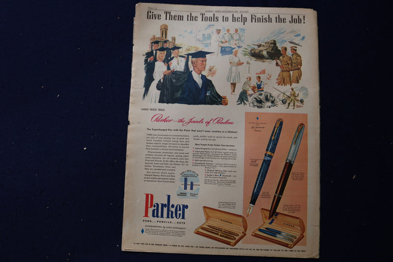 1942 JUNE 7 SUNDAY NEWS PICTURE NEWSPAPER - HEDDA HOPPER - E 22733