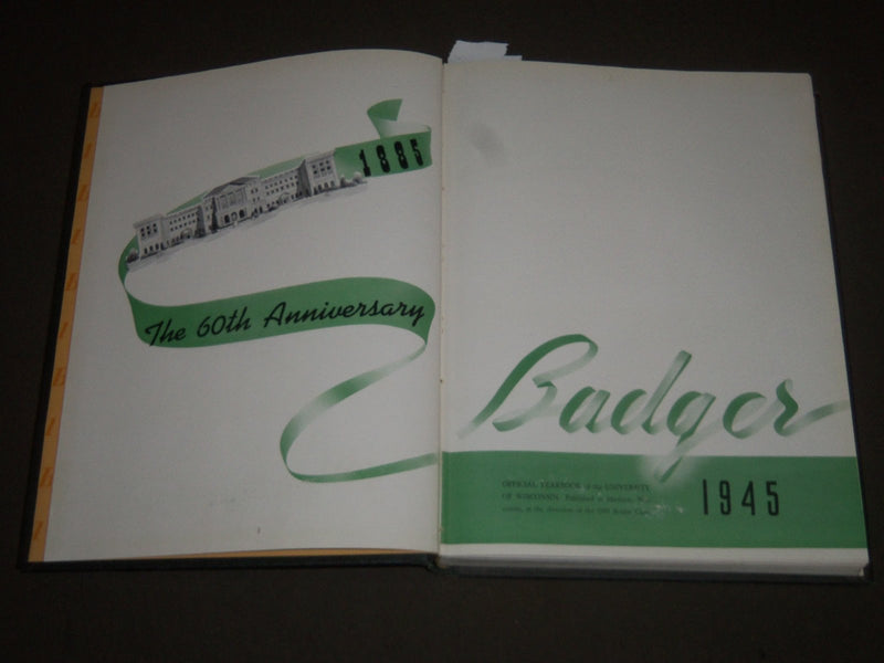 1945 THE BADGER UNIVERSITY OF WISCONSIN YEARBOOK - MADISON WI - PHOTOS - YB 1254