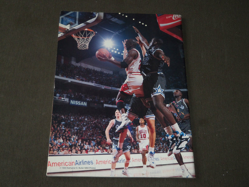 1993 MALLOY'S SPORTS CARDS & COLLECTIBLES MAGAZINE - SHAQ! - CW 849