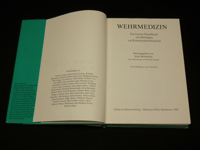 1980 WEHRMEDIZIN HARDCOVER BOOK - SIGNED - GERMAN TEXT - R 718Z
