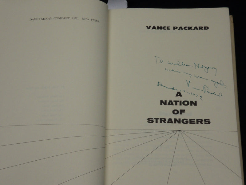 1972 A NATION OF STRANGERS HARDCOVER BOOK INSCRIBED BY VANCE PACKARD - D 440