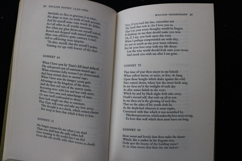 1965 ENGLISH POETRY 1550-1660 HARDCOVER BOOK BY FRED INGLIS - KD 9788
