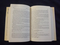 1973 THE GOLF OMNIBUS HARDCOVER BOOK BY P.G. WODEHOUSE - KD 8216