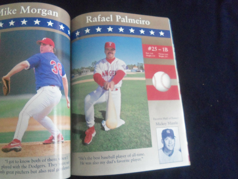 1999 TEXAS RANGERS YEARBOOK - NOLAN RYAN - ST 7111