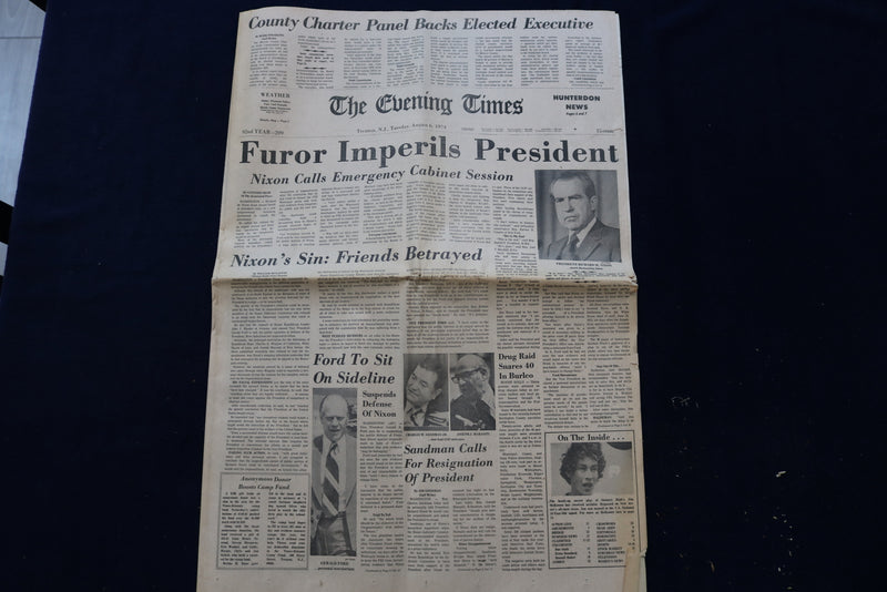 1974 AUGUST 6-11 HUNTERDON COUNTY NEWSPAPER - RICHARD NIXON - LOT OF 4- NP 8859