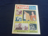 1976 MARCH 14 MODERN PEOPLE NEWSPAPER - LIZ TAYLOR & HENRY WYNBERG - NP 5693