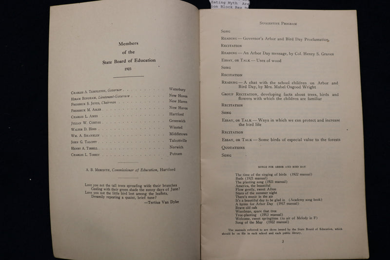 1919-1923 CONNECTICUT SCHOOL DOCUMENT - LOT OF 2 - SOFTCOVER - K 1500