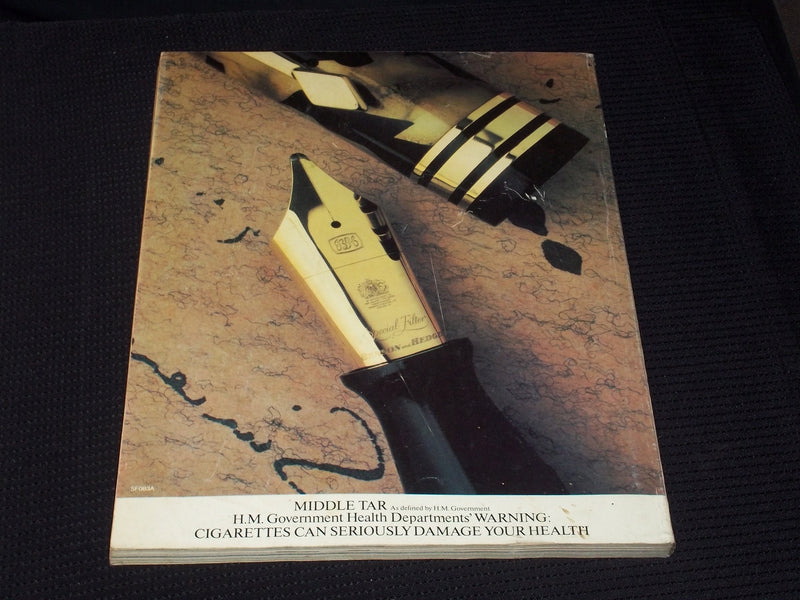 1979 JUNE HARPERS & QUEEN MAGAZINE - NICE FASHION FRONT COVER - E 5585