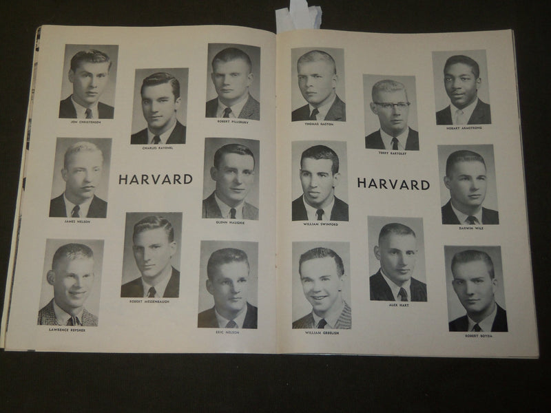 1960 NOVEMBER 5 PRINCETON VS. HARVARD FOOTBALL PROGRAM - IVY LEAGUE - J 3595